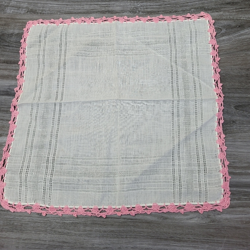 Vintage Cotton Handkerchieves Set Of 4 Crochet Lace Trim MCM - Picture 6 of 8